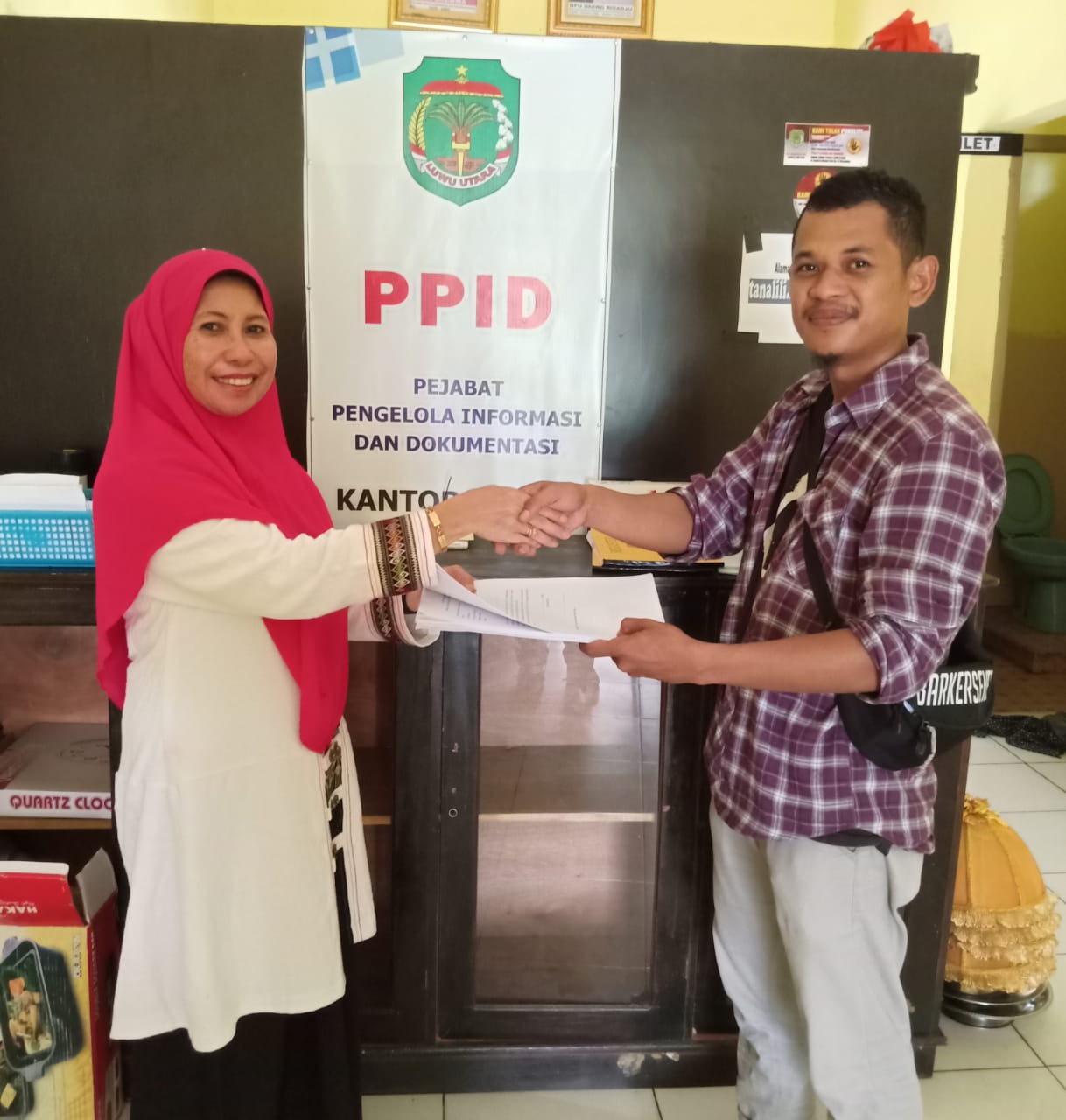 Penyerahan Formulir Pendaftaran Calon Anggota PPS